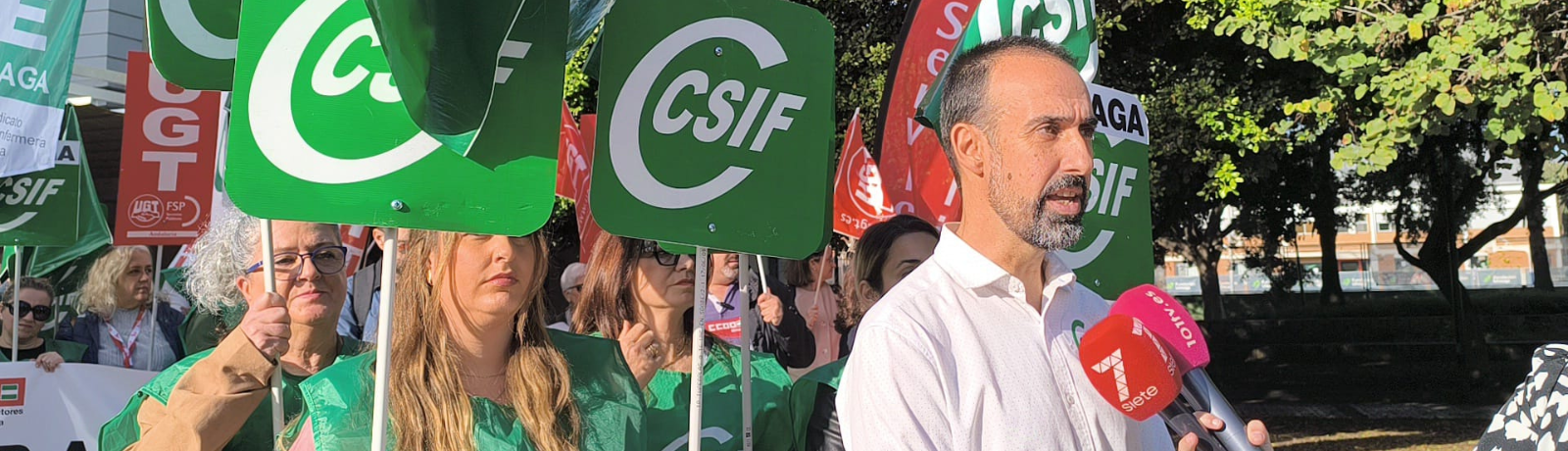 CSIF | Cientos de trabajadores/as del SAS se manifiestan contra las ...