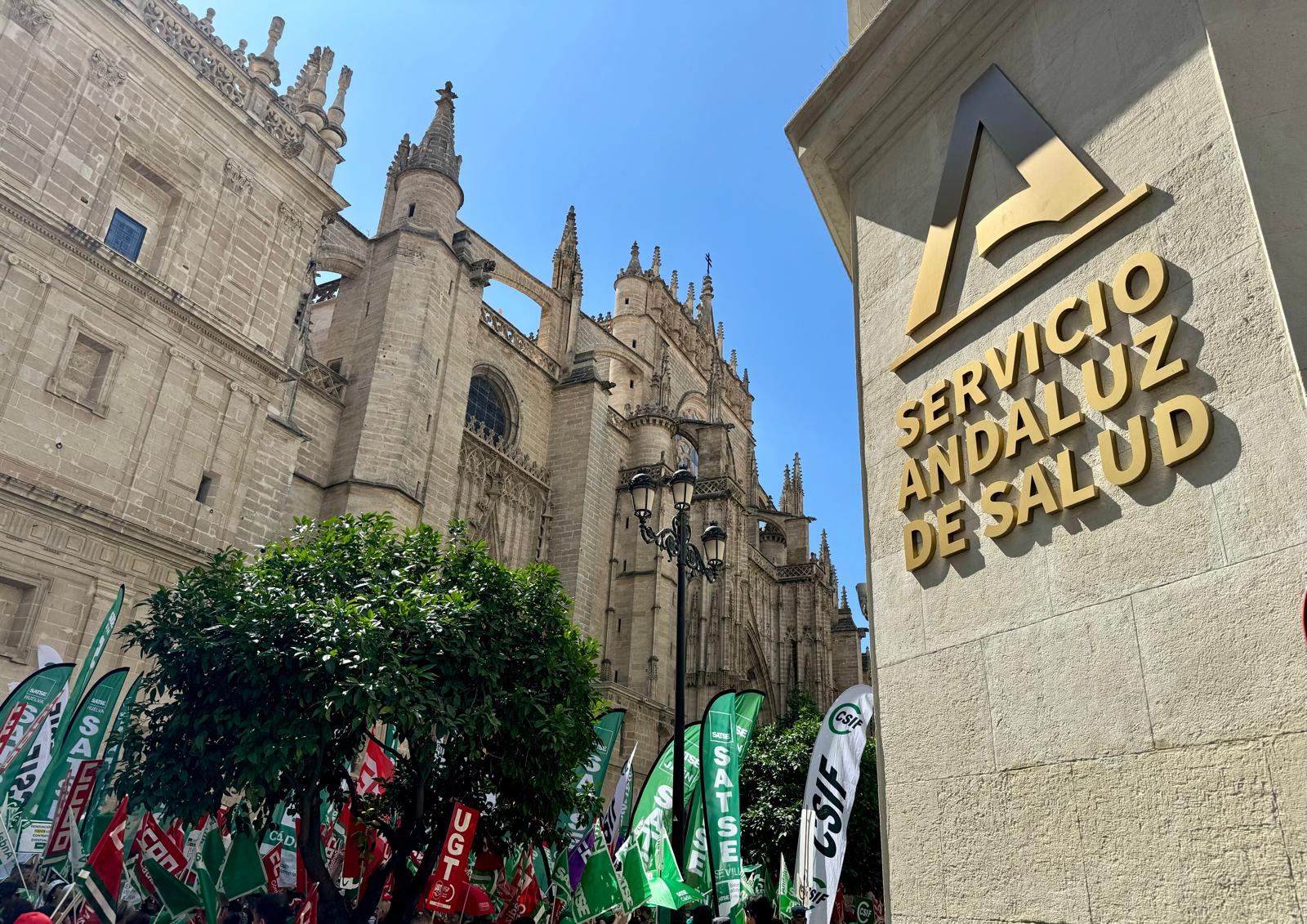 Protesta sindical ante los servicios centrales del SAS