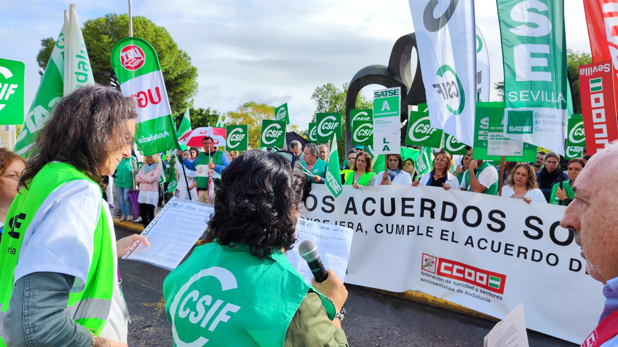 Concentración en el Hopsital de Valme de Sevilla