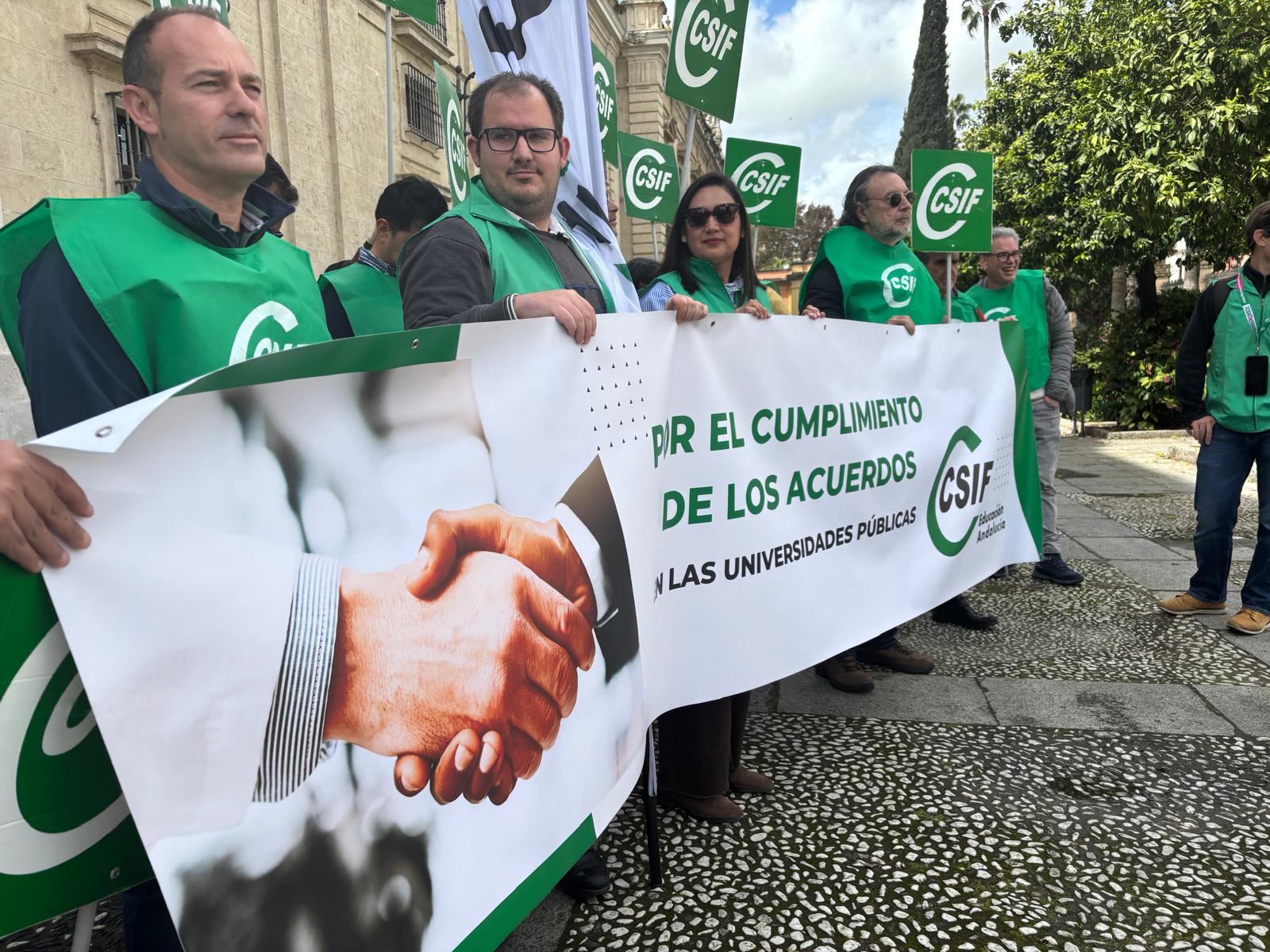 Movilizaciones en el Rectorado de la Universidad de Sevilla
