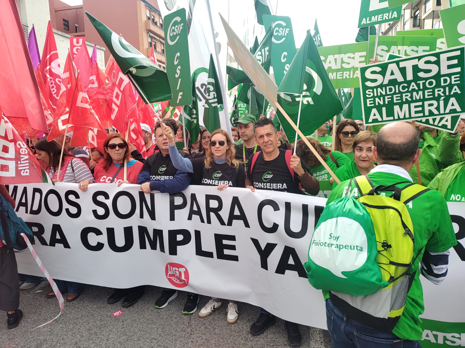 CSIF Almería en la manifestación contra el desmantelamiento de la sanidad pública 05042025
