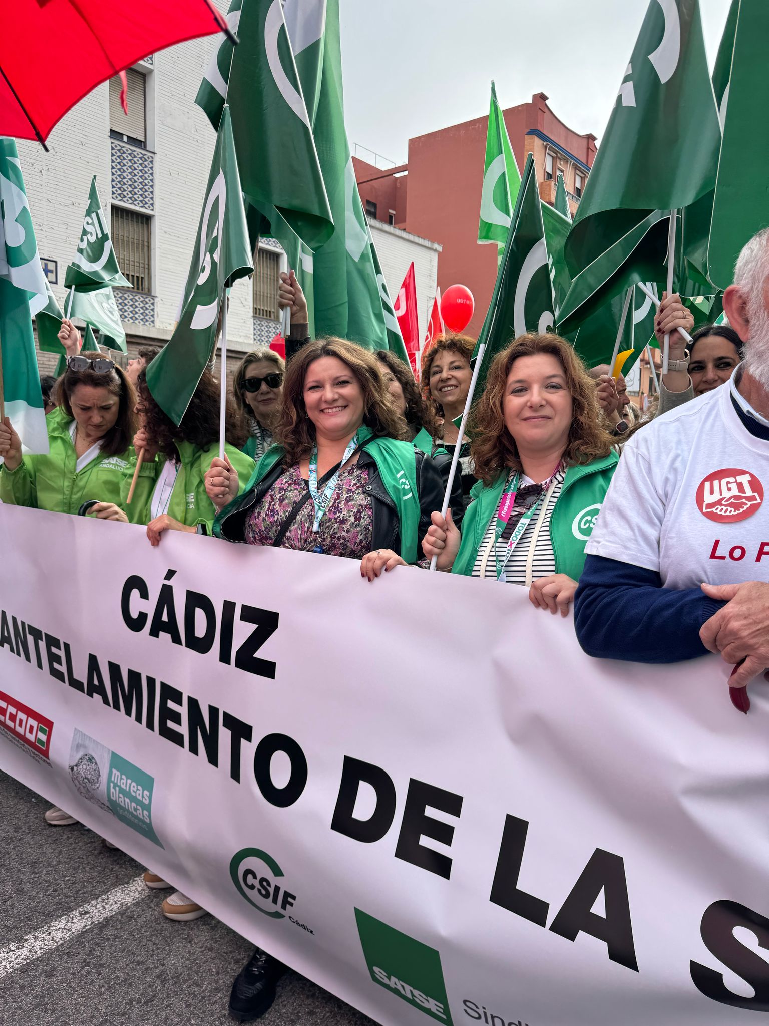 CSIF Cádiz en la manifestación contra el desmantelamiento de la sanidad pública 05042025