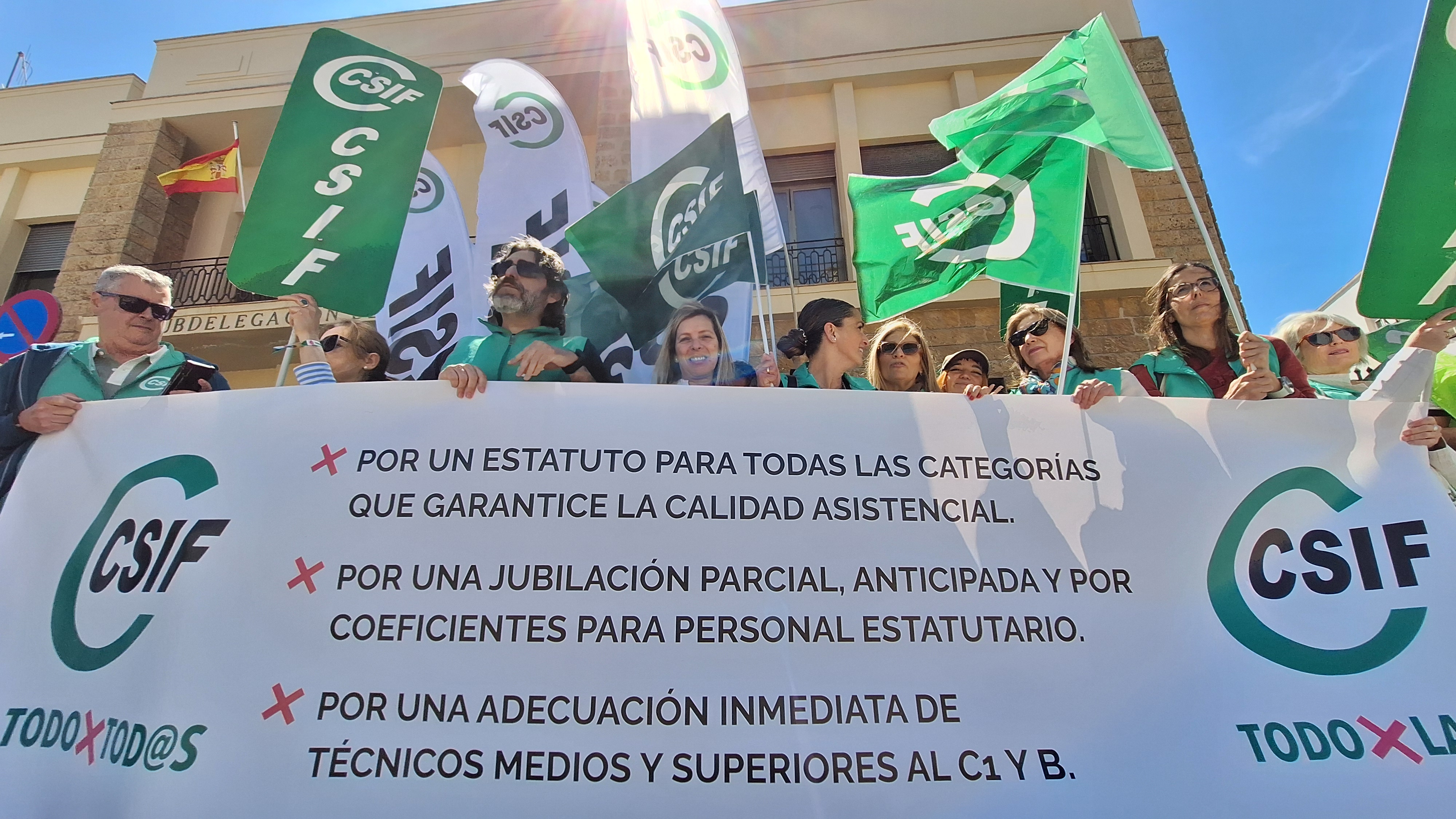 Concentración estatuto marco subd. gob. Cádiz
