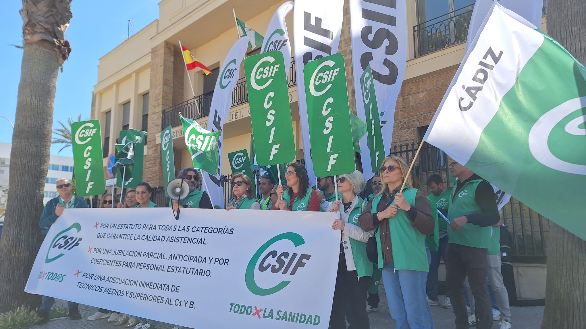 Concentración estatuto marco subd. gob. Cádiz