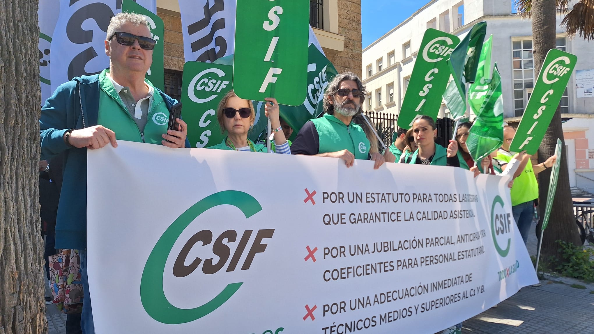 Concentración estatuto marco subd. gob. Cádiz