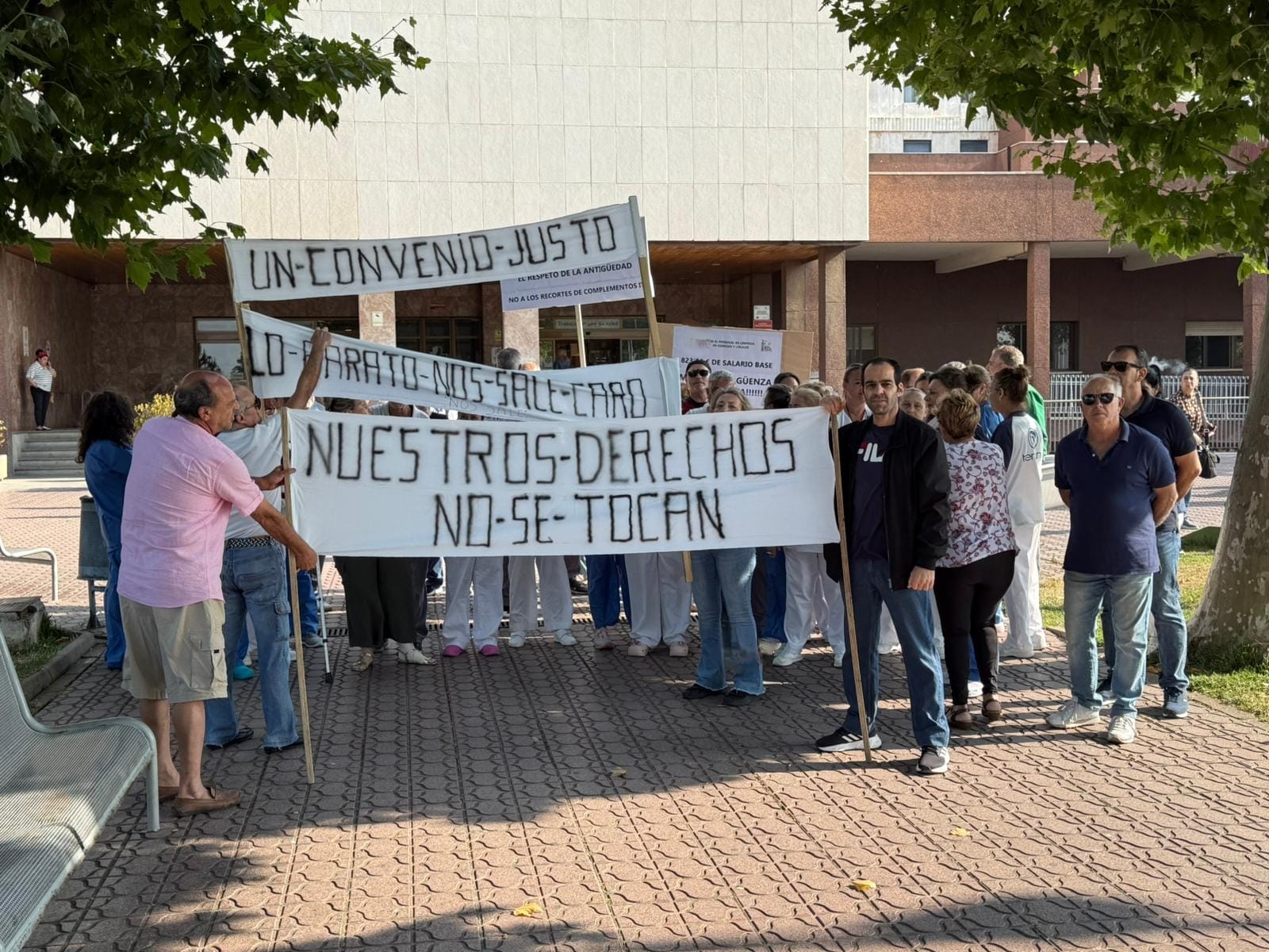 PROTESTA DE LOS TRABAJADORES DE LIMPIEZA POR UN CONVENIO JUSTO