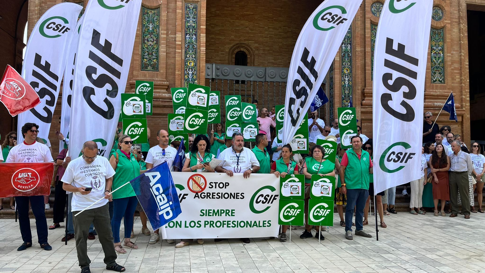 Concentración en la Delegación del Gobierno en Andalucía