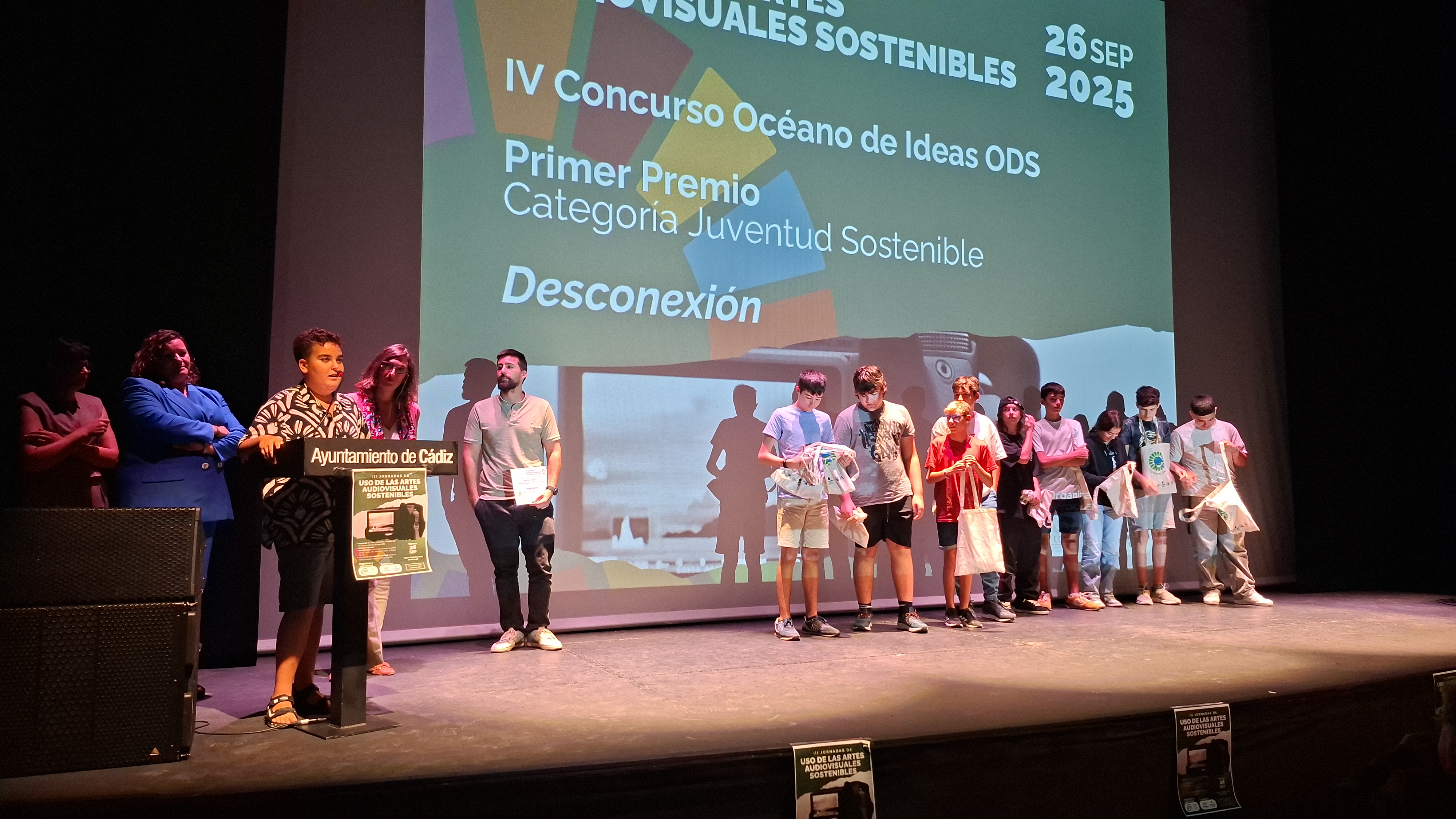 Entrega diploma a Desconexión (IES San Severiano, Cádiz)