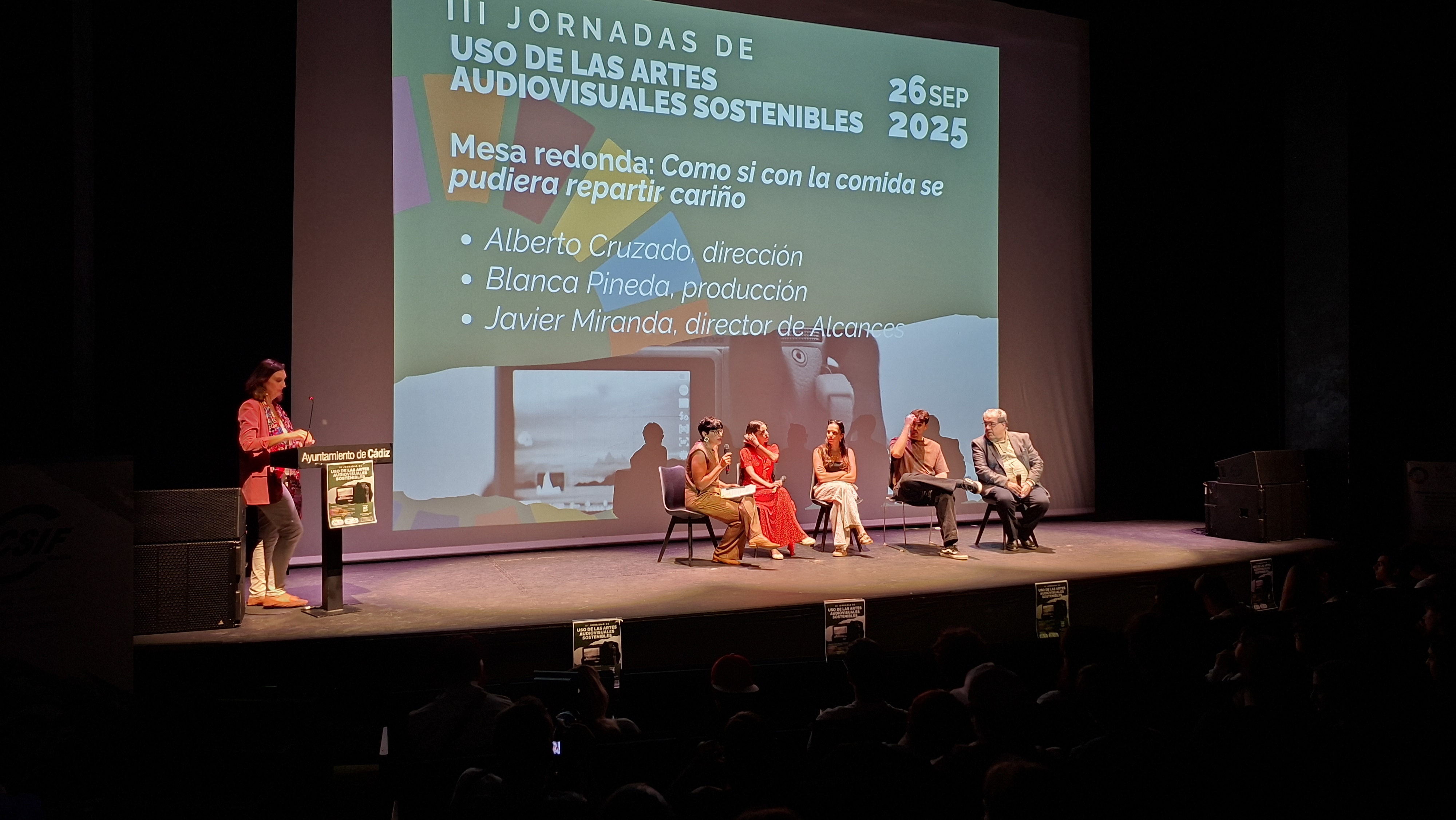 Mesa redonda: Como si con la comida...