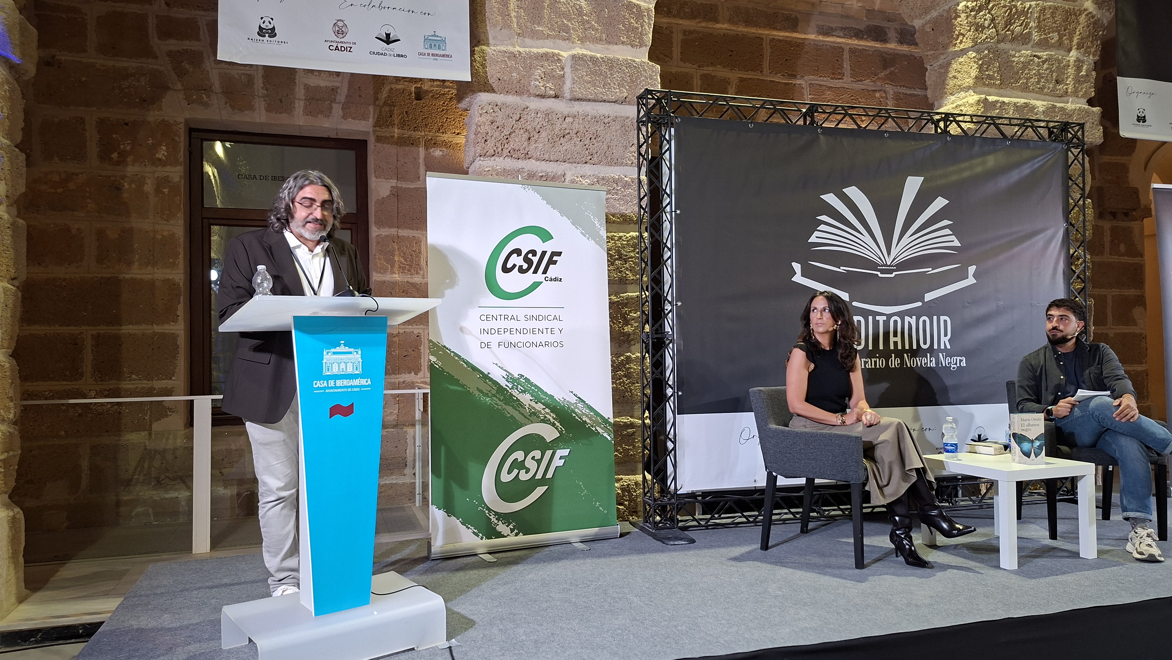 Entrevista María Oruña en Gaditanoir