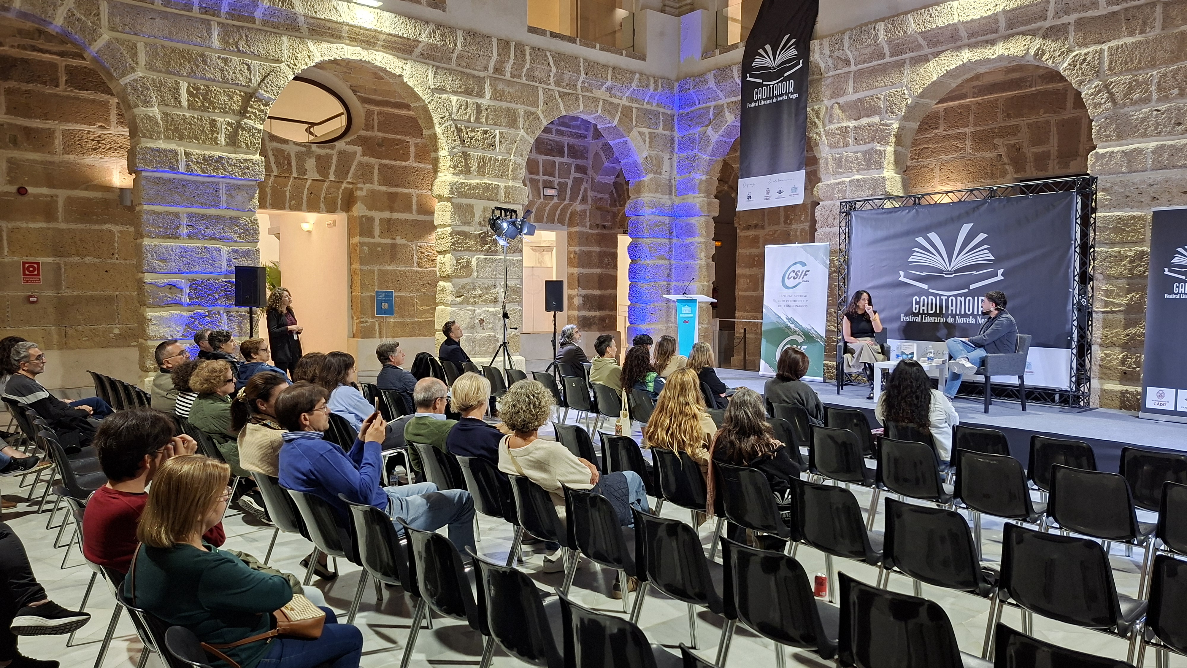 Entrevista María Oruña en Gaditanoir