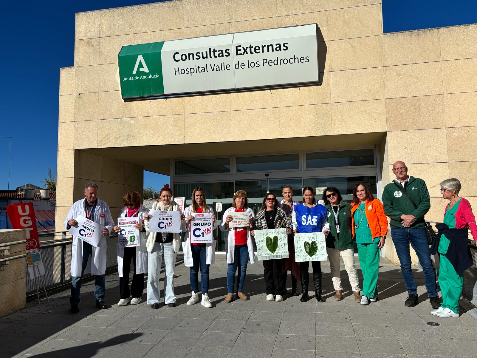 CSIF muestra su apoyo a las TCAE y acude a las concentraciones convocadas para exigir mejoras laborales para el colectivo