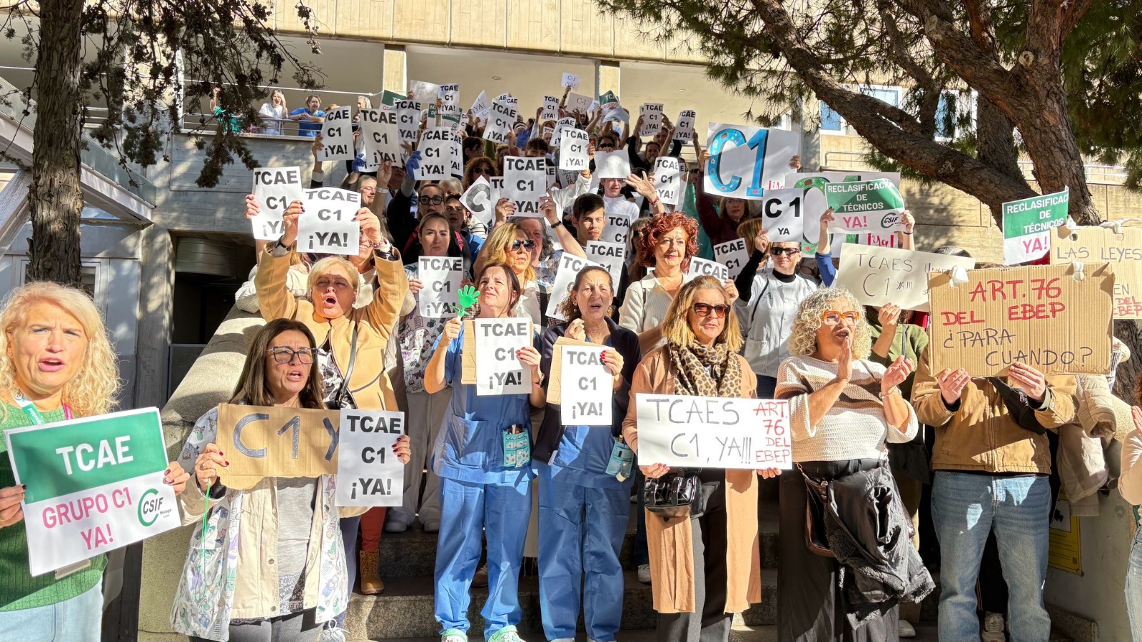 CSIF muestra su apoyo a las TCAE y acude a las concentraciones convocadas para exigir mejoras laborales para el colectivo