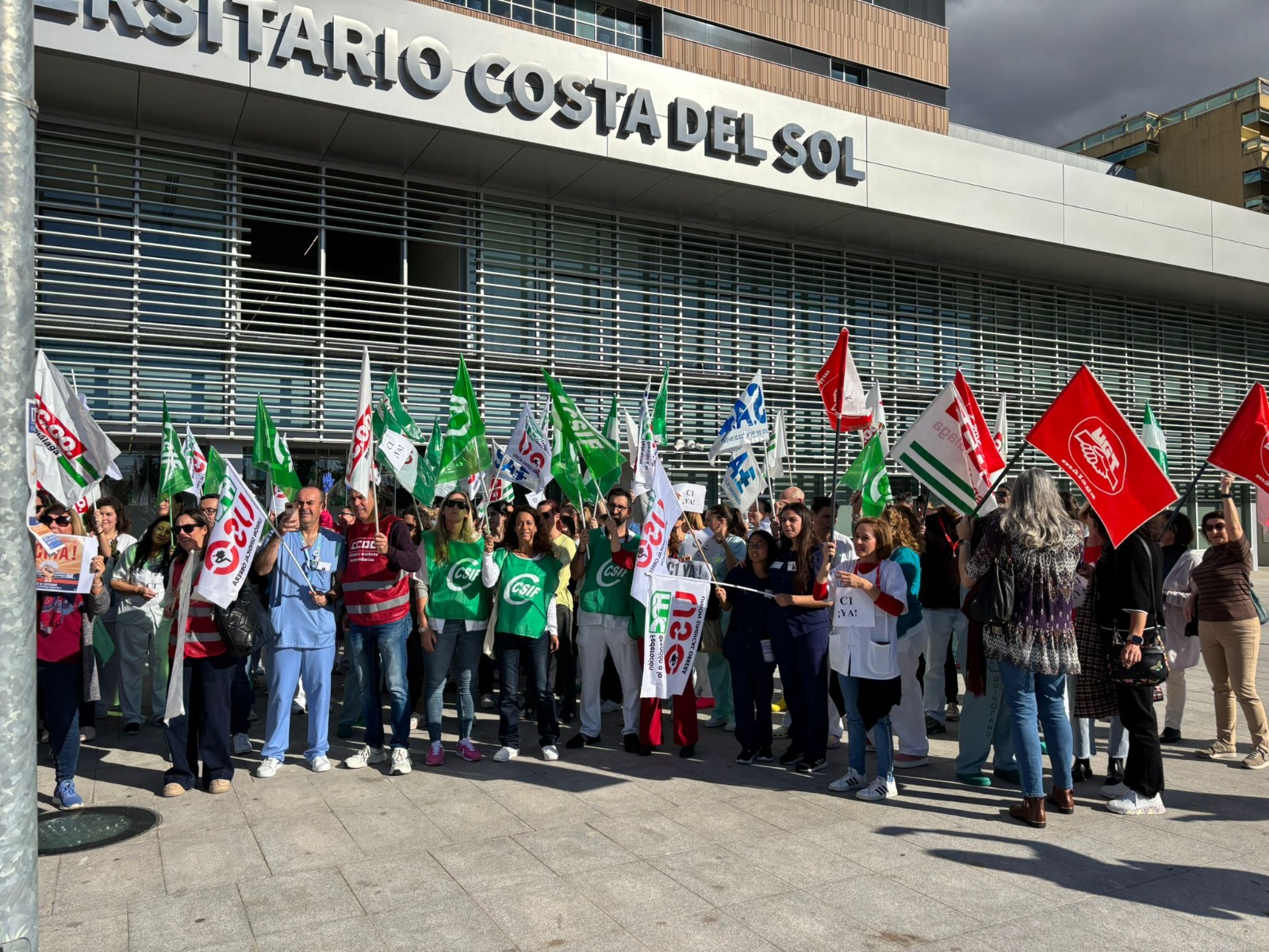 CSIF muestra su apoyo a las TCAE y acude a las concentraciones convocadas para exigir mejoras laborales para el colectivo