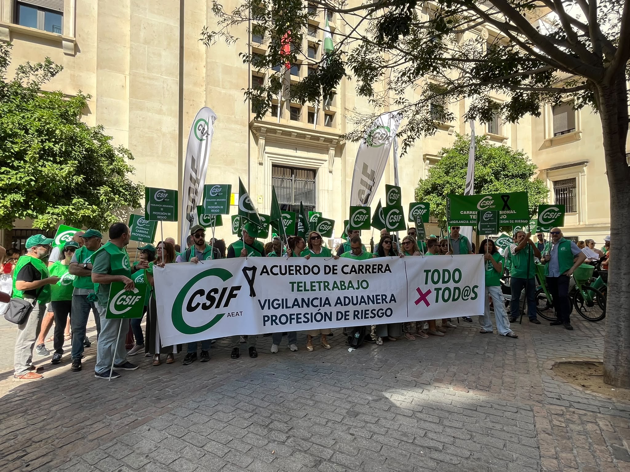 Huelga en la Agencia Tributaria: CSIF se moviliza para exigir un refuerzo de personal y mejoras en las condiciones laborales