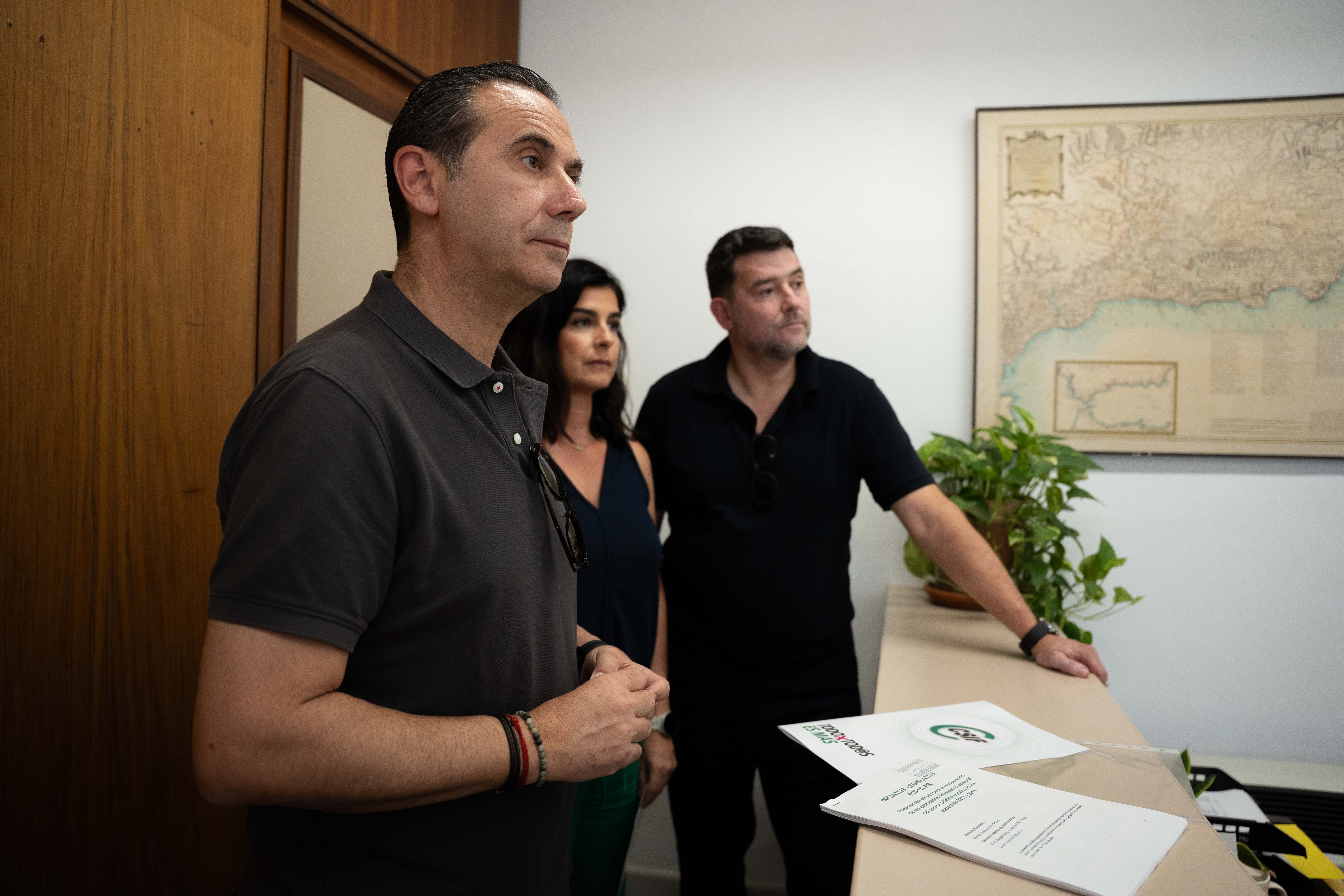 CSIF-A impulsa una Iniciativa Legislativa Popular para que los empleados públicos andaluces recuperen la parte autonómica de las pagas extra pendientes de 2013 y 2014